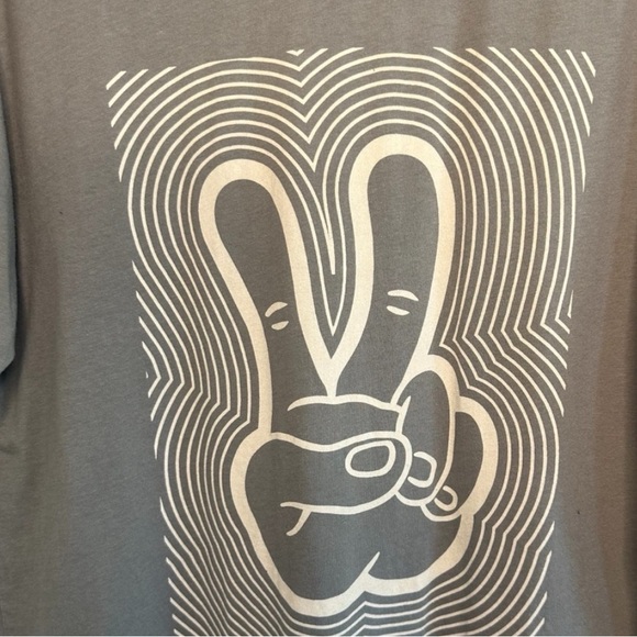 Dutch Bros NWT BRAND NEW IN PACKAGE Gray Short Sleeve T LATGE DB 1992 - Picture 3 of 7